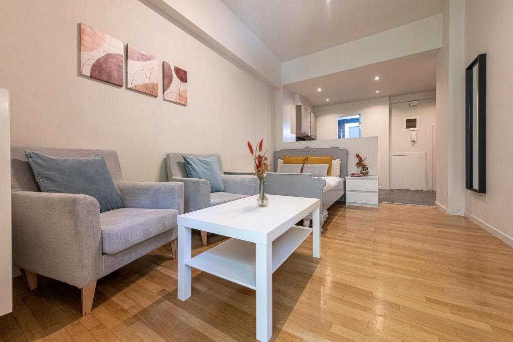 The Mint's Synesiou - Lycabettus Hill Apartment Athens